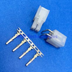 1 SET CONNECTOR MOLEX 5557 2X2 PIN 90 Degree