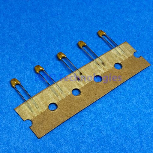 MLCC CAP. LEADED 30PF/50V MULTICOMP MC0805N300J500A2.54MM